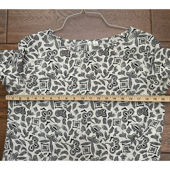 Cato Tie Front Black Ivory Tribal Short Sleeve Flowy Blouse Lightweight Sz M - Picture 2 of 8
